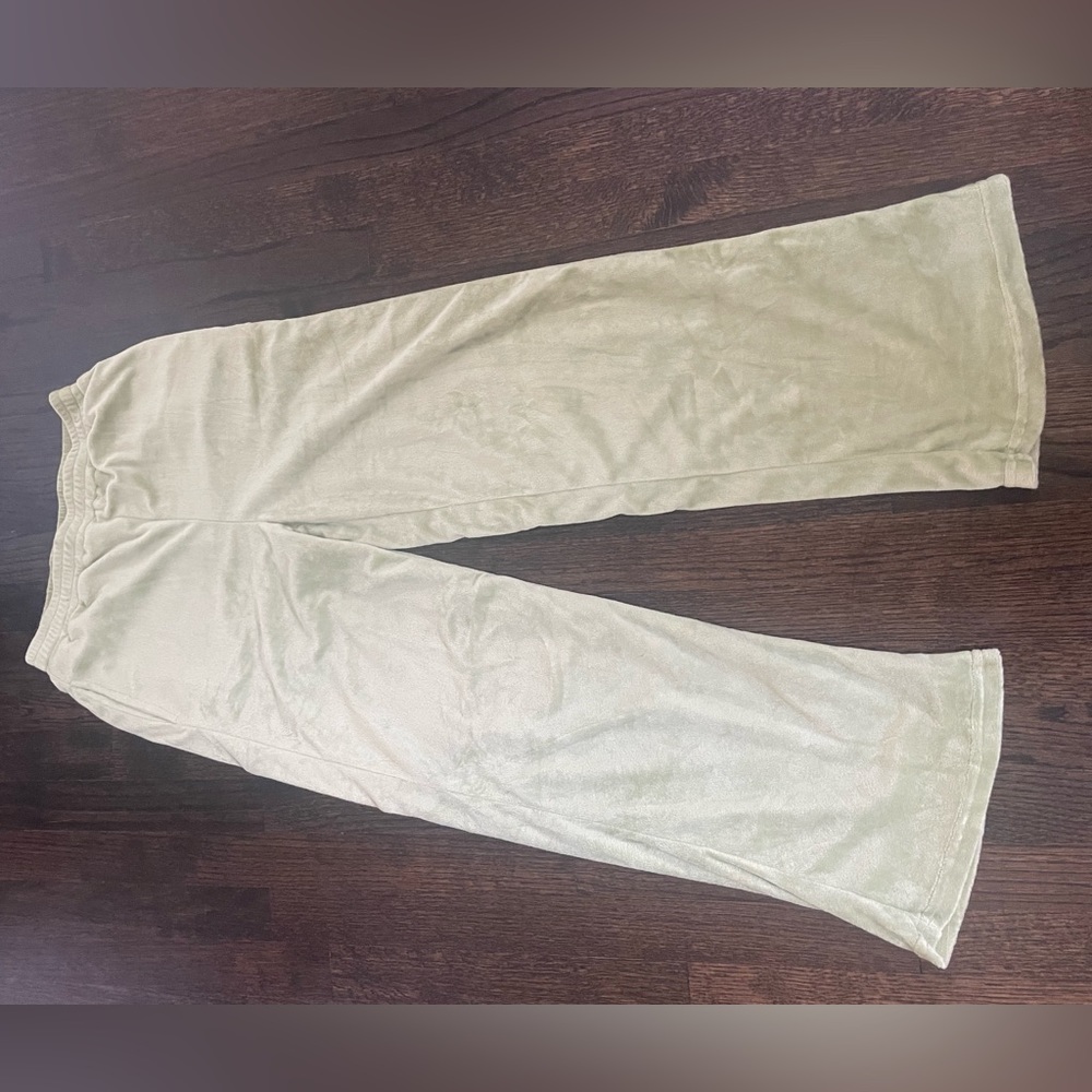 Princess Polly green pants size 2